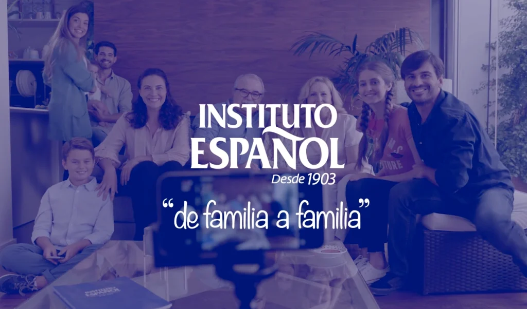 Familia unida con productos Instituto Español, campaña nacional