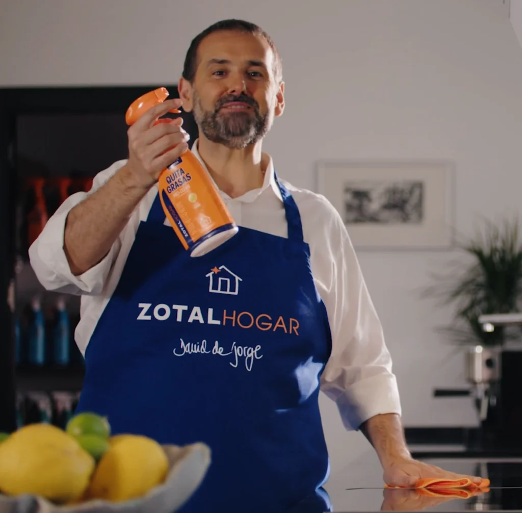 Anuncio de ZOTAL HOGAR con Quita Grasas y David de Jorge.